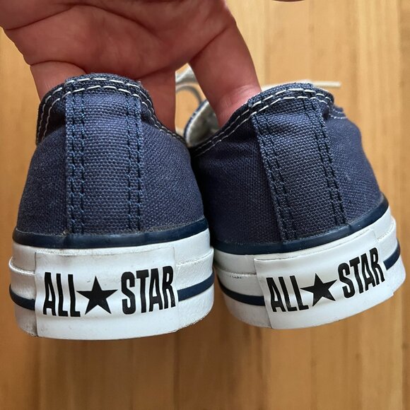 Converse Chuck Taylor All Star Navy Blue Low Top Shoes Sneakers Wm's 6 /Men's 4 - Picture 6 of 6